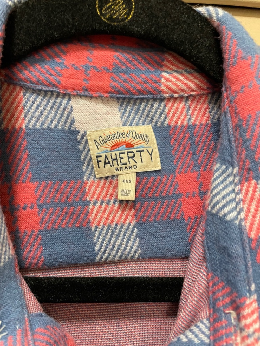 Faherty Blue White Pink Plaid Button-Up Shirt - Picture 2 of 6